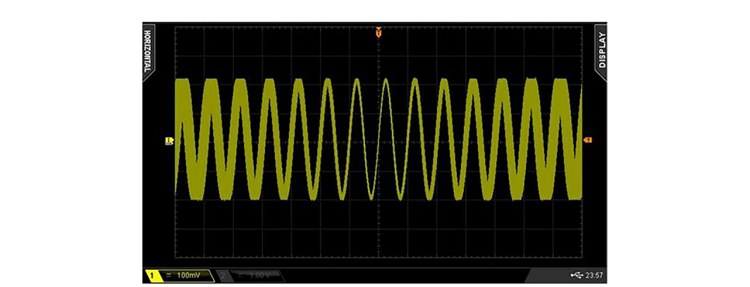10 MHz carrier with 1 kHz FM modulation and display persistence